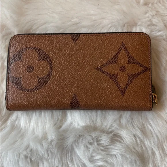 Brown Monogram Zip Wallet - Picture 2 of 7
